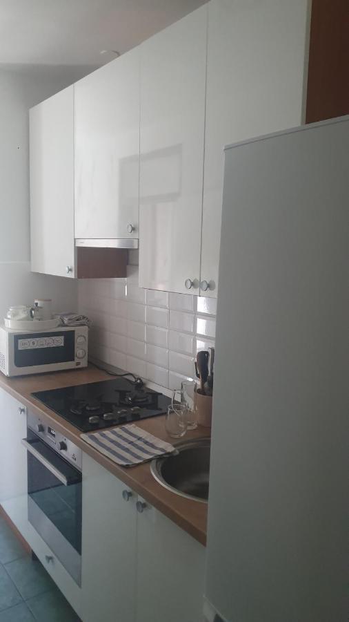Apartment Sretni Dimnjacar オシエク エクステリア 写真